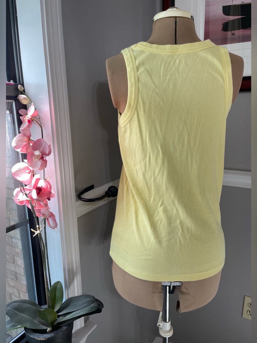 LOFT Pale Yellow Ribbed Tank - Picture 2 of 4